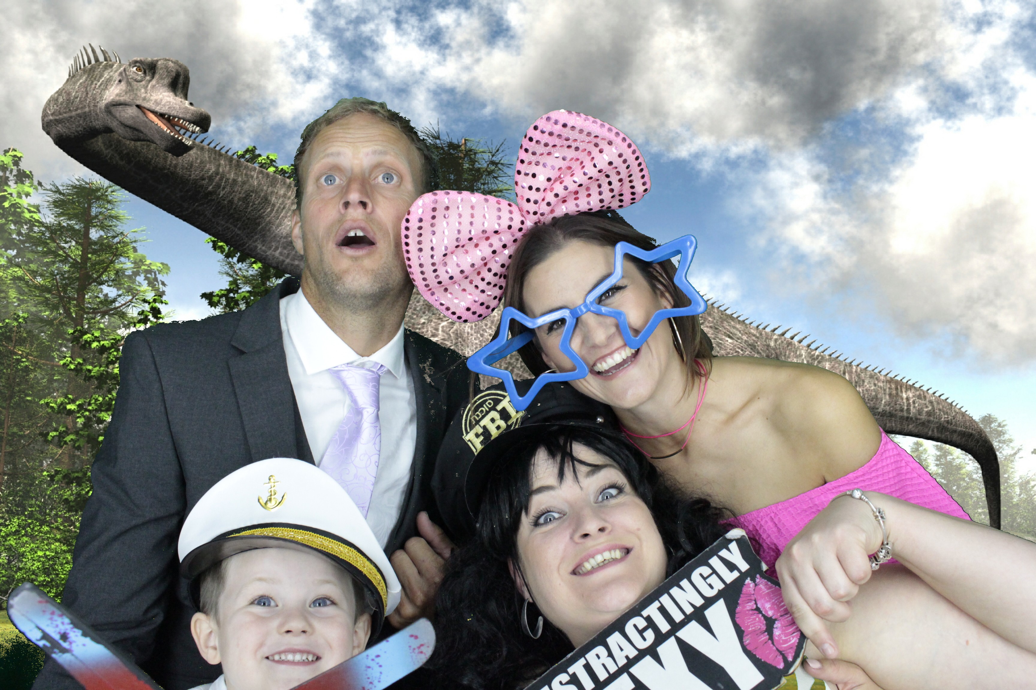 Katie and Jons Wedding | View more photos from the event at gallery.myphotoboothexperience.co.uk/u/MyPhotoBoothExperienceLtd/Katie-and-Jons-Wedding